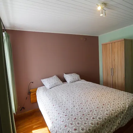 Spacious Ardennes Getaway *